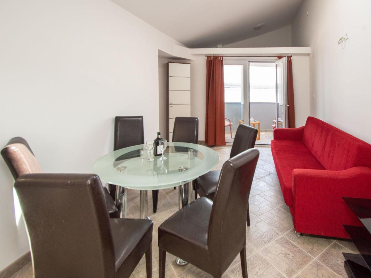 Apartment Ivana-4 By Interhome Raslina Exterior photo