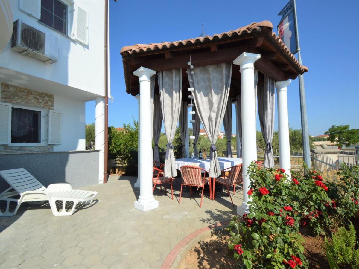 Apartment Ivana-4 By Interhome Raslina Exterior photo